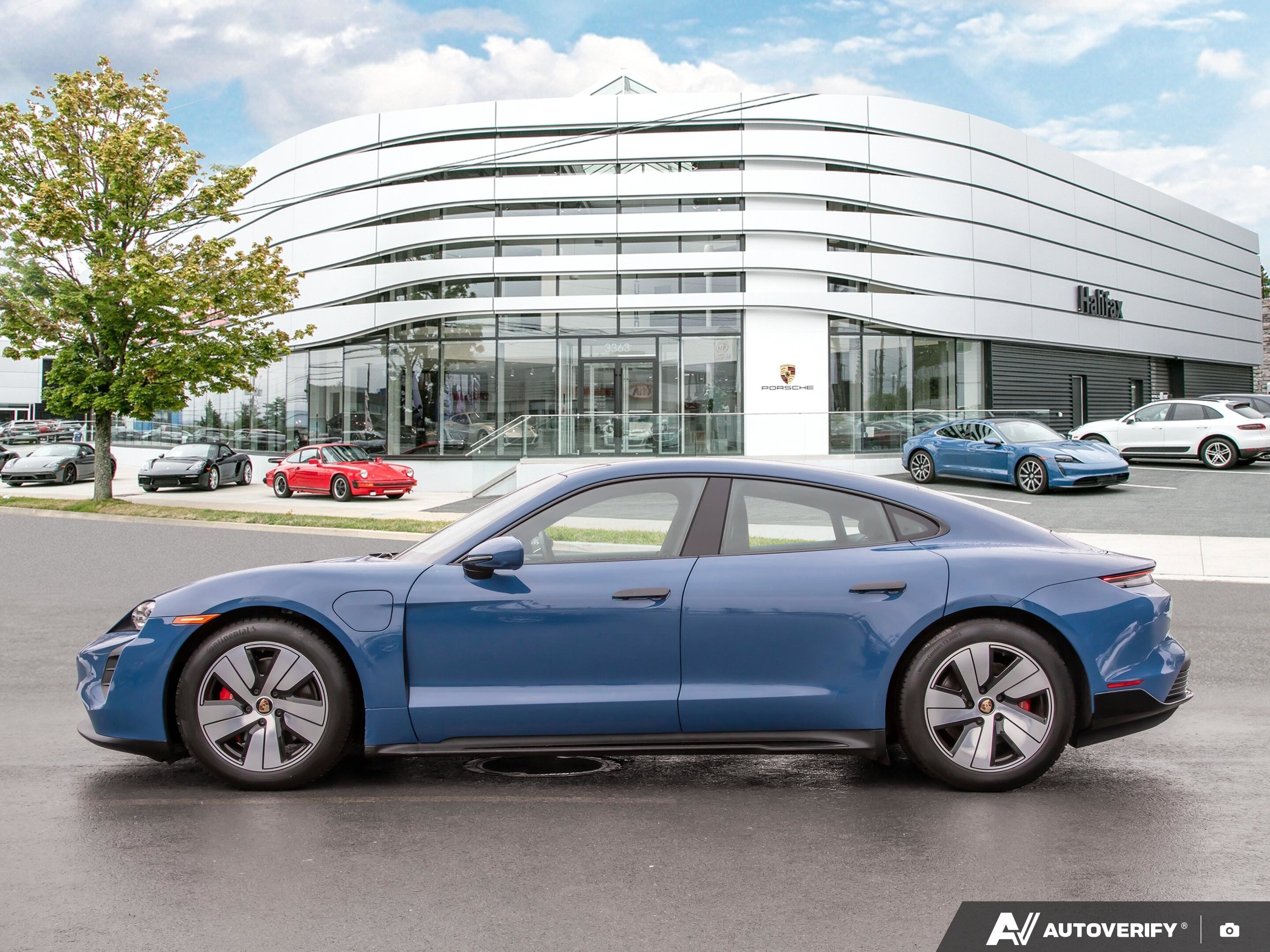Porsche Taycan 2023