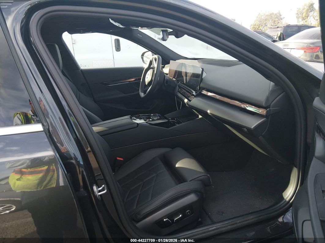 BMW i5 2024