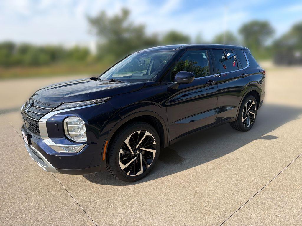 Mitsubishi Outlander 2023
