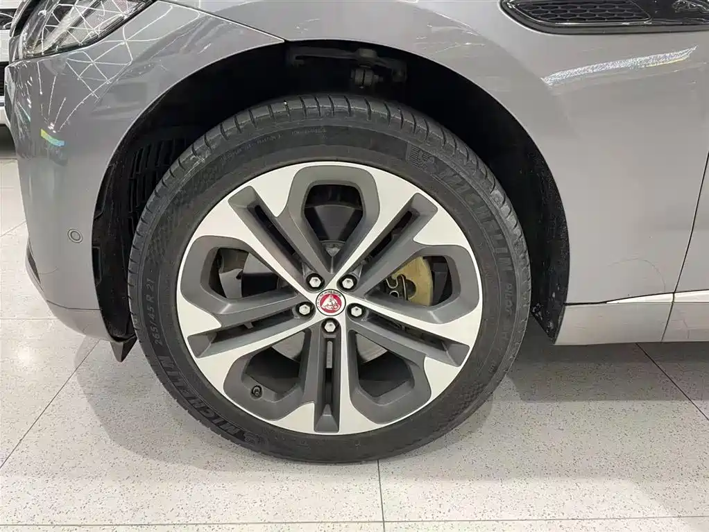 Jaguar F-Pace 2021