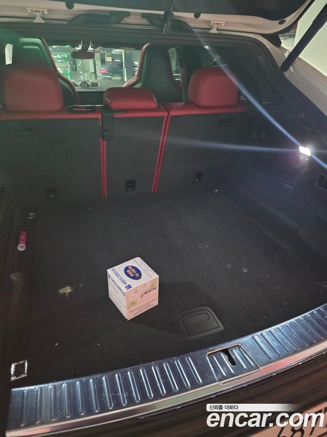 Porsche Cayenne 2021