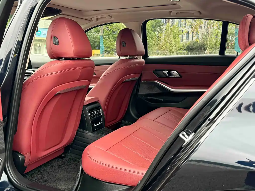 BMW i3 2024