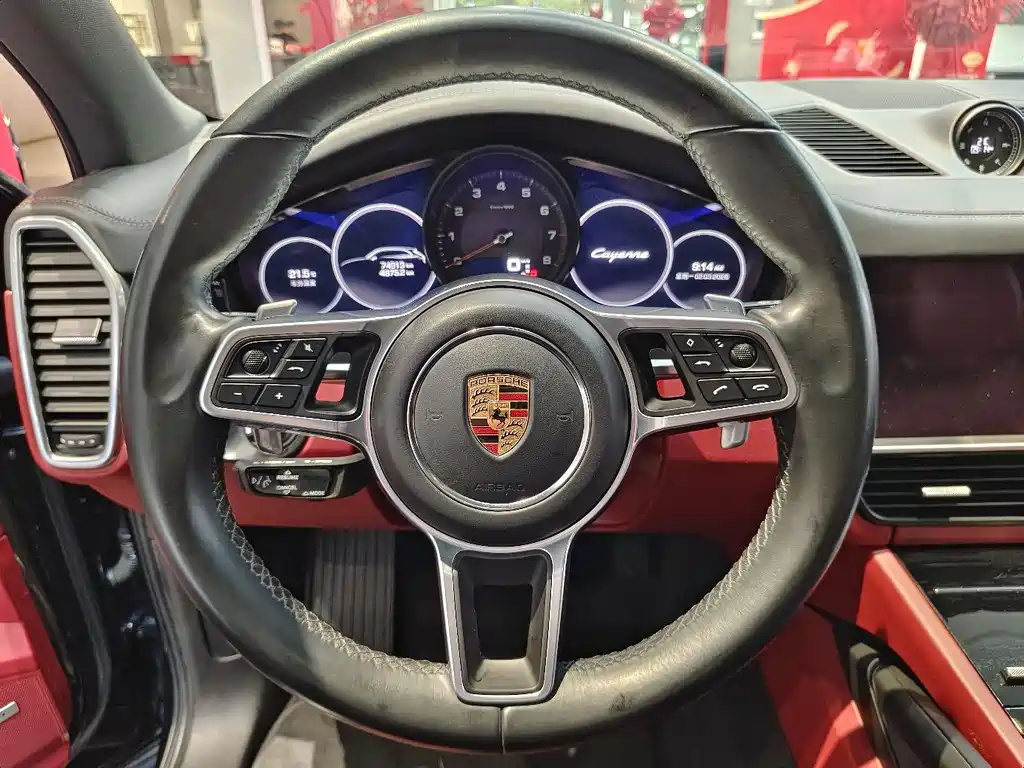Porsche Cayenne 2021