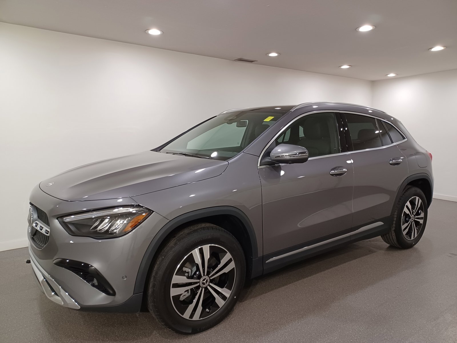 Mercedes-Benz GLA 2024