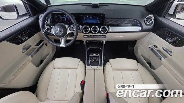 Mercedes-Benz GLB 2024