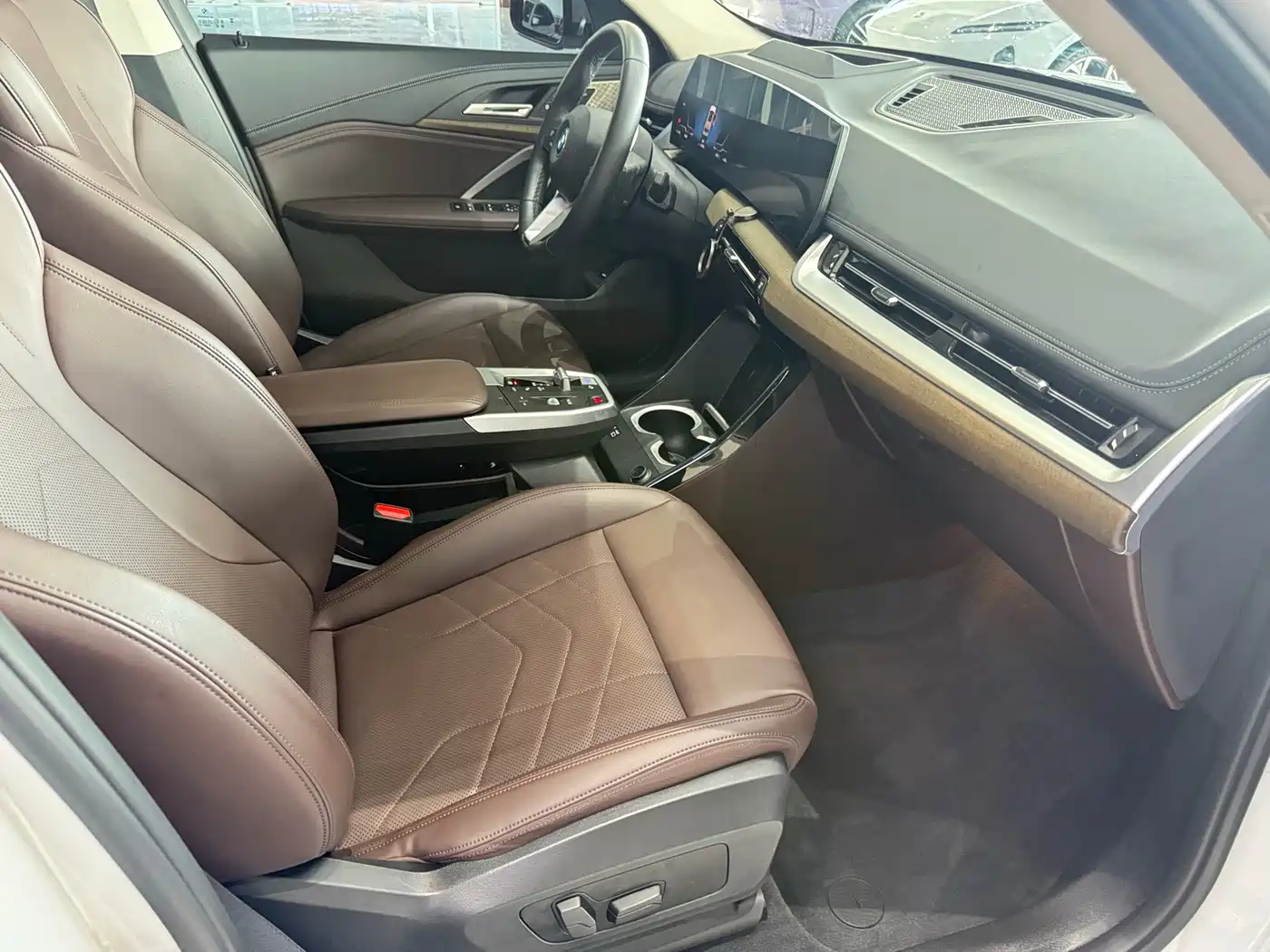 BMW iX1 2023