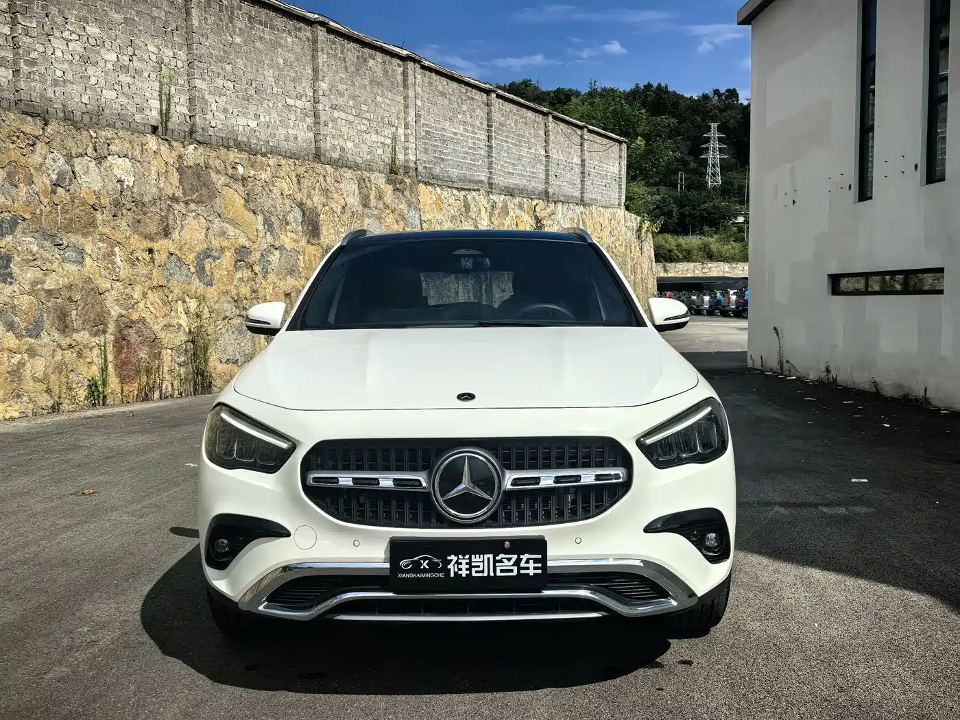 Mercedes-Benz GLA 2024