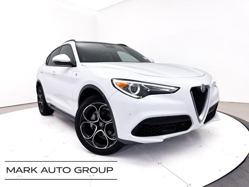 Alfa Romeo Stelvio 2023