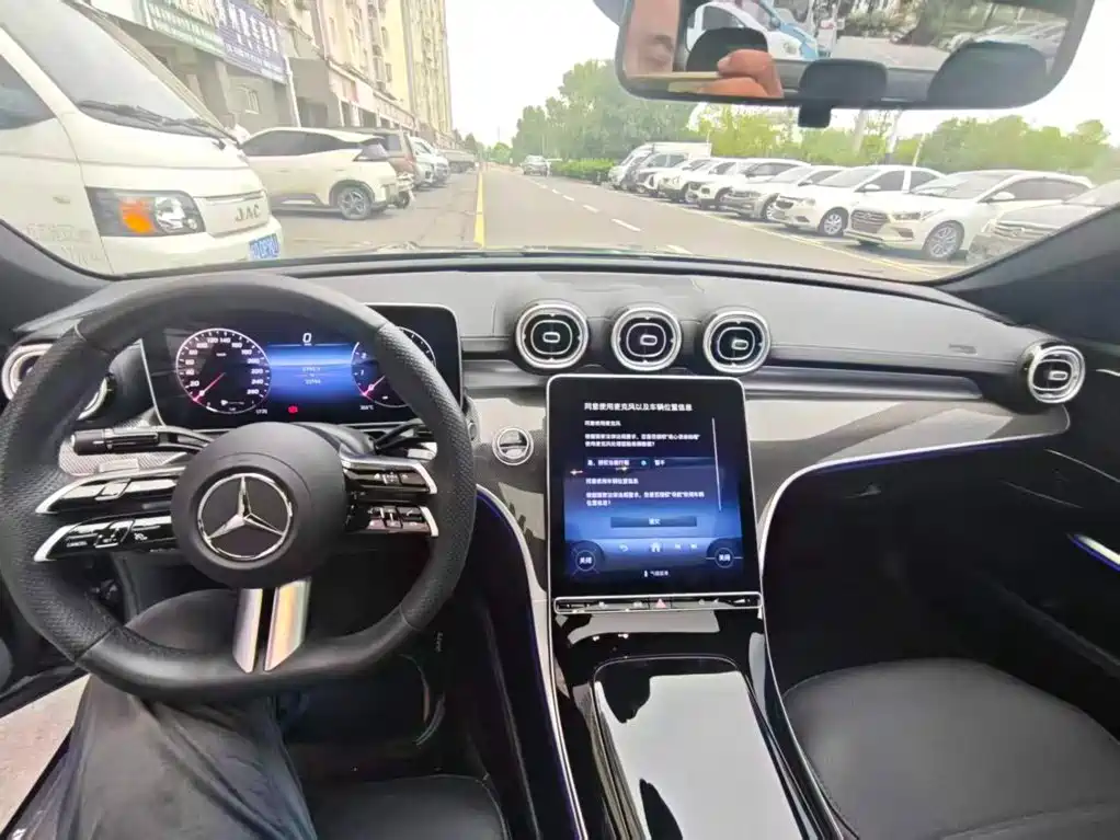 Mercedes-Benz C-Класс 2024