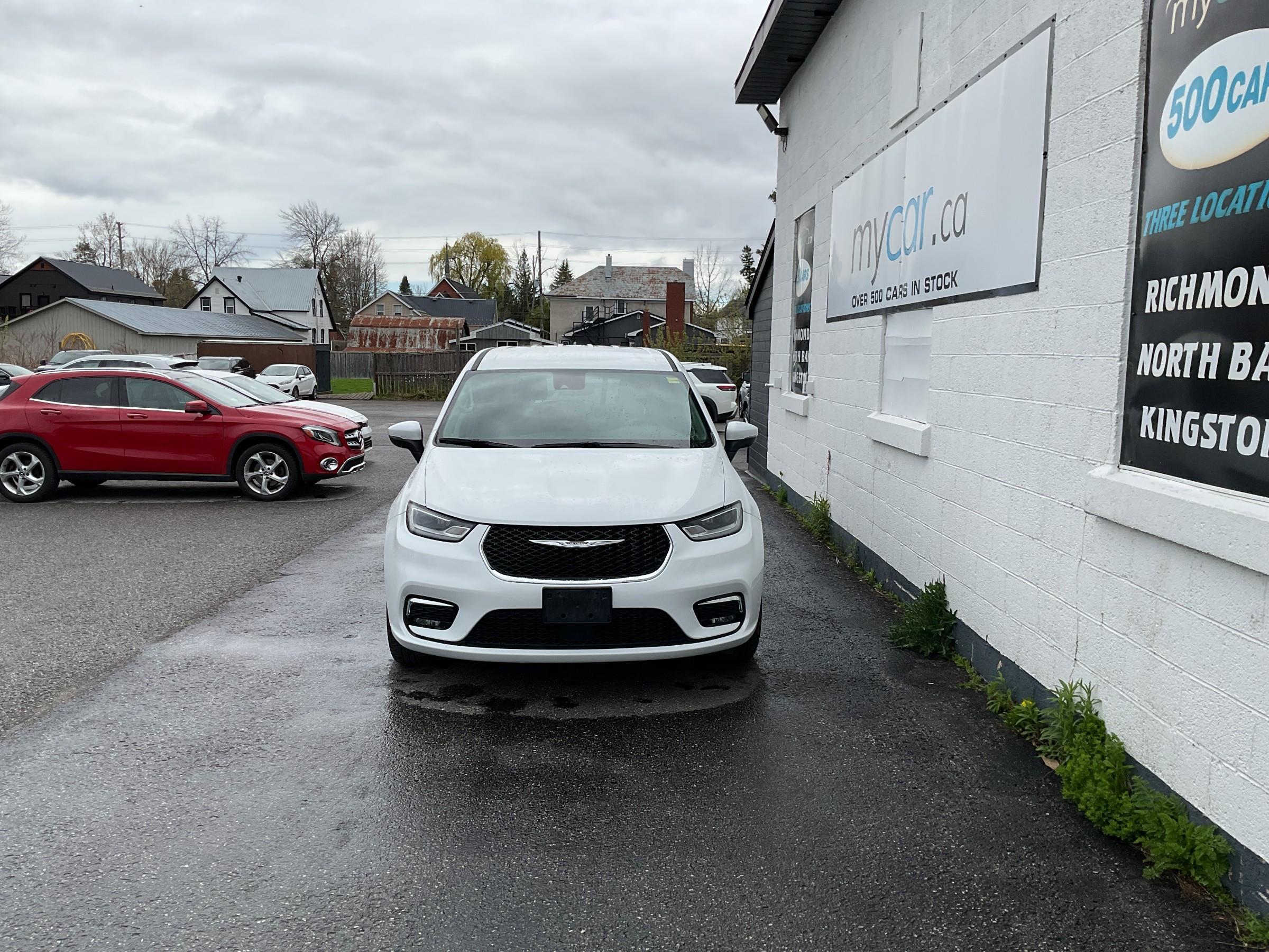 Chrysler Pacifica 2023