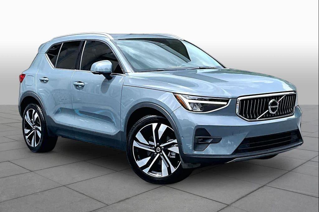 Volvo XC40 2023