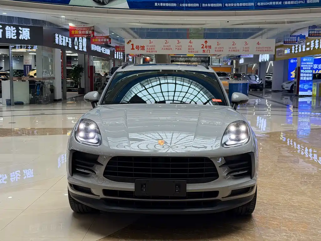 Porsche Macan 2021