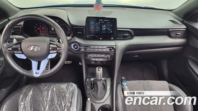 Hyundai Veloster 2021