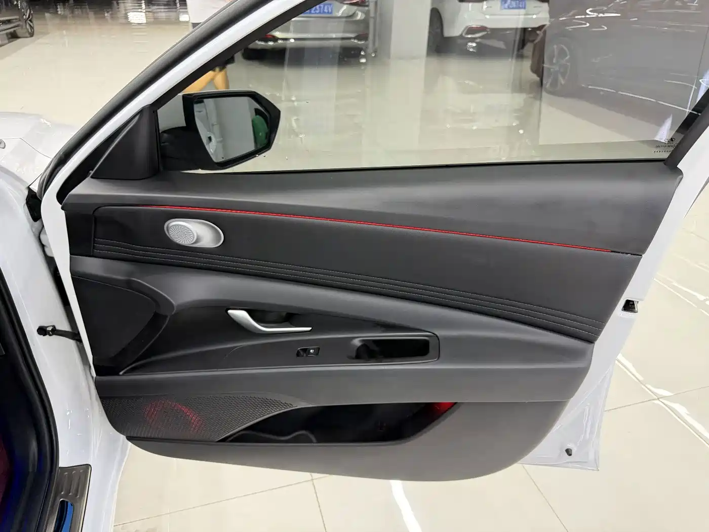 Hyundai Elantra 2025