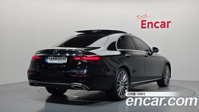 Mercedes-Benz E-Класс 2023