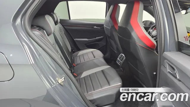 Volkswagen Golf 2023