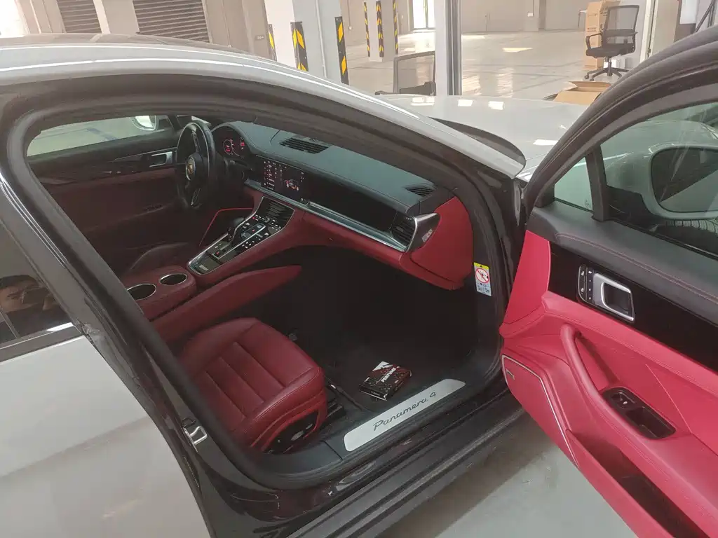 Porsche Panamera 2022