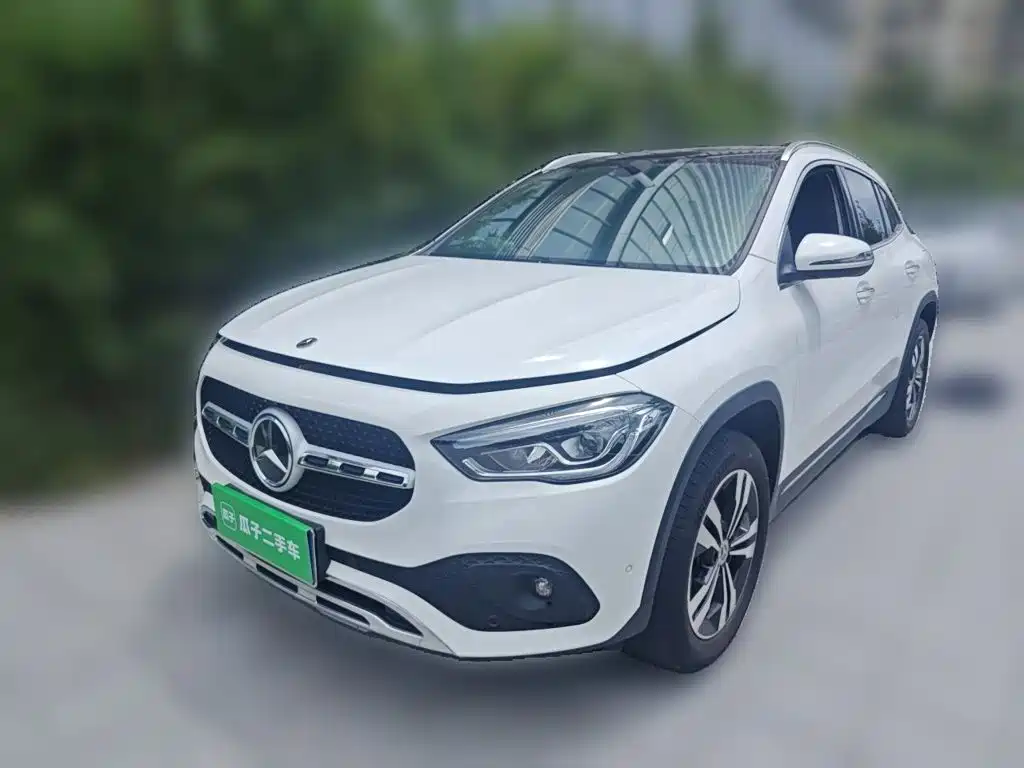 Mercedes-Benz GLA 2021