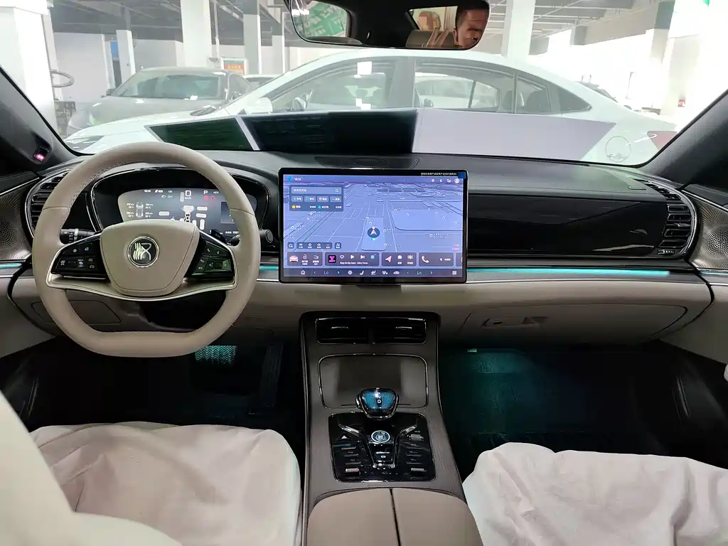 BYD Han 2025