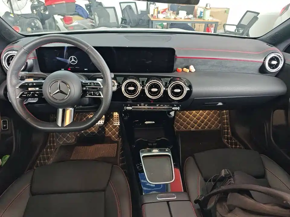 Mercedes-Benz CLA 2024