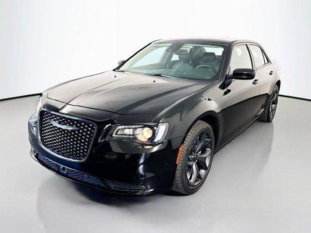 Chrysler 300 2023