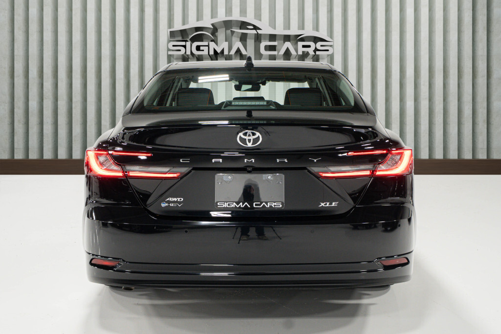 Toyota Camry 2025