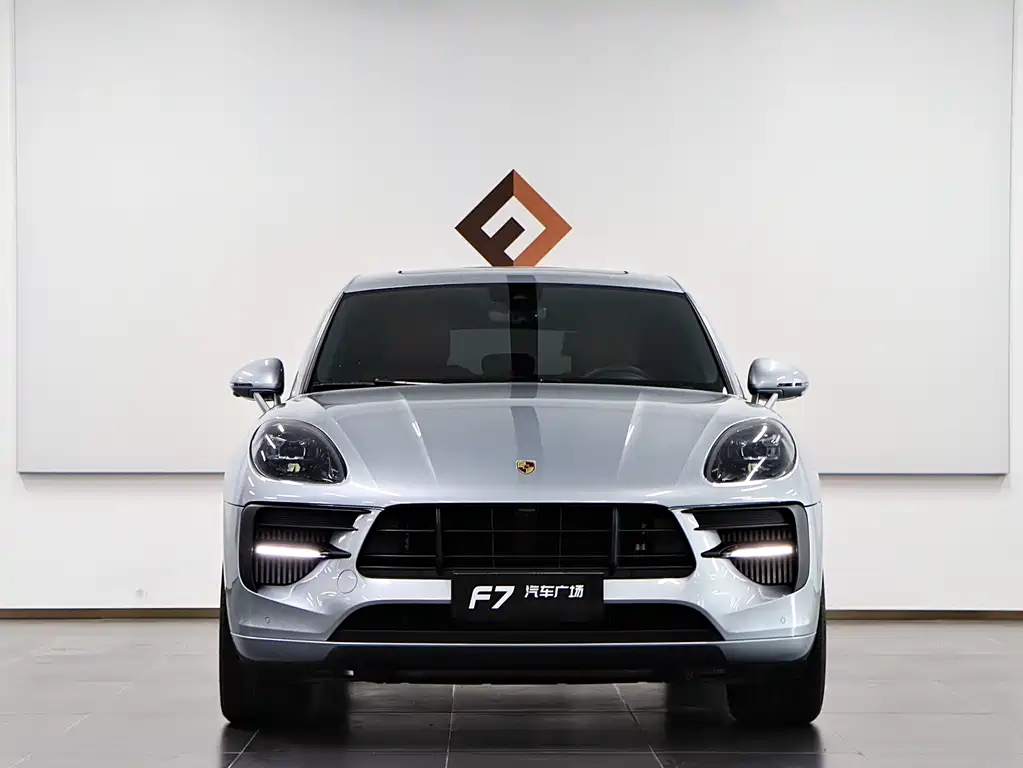 Porsche Macan 2020
