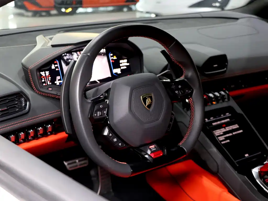 Lamborghini Huracán 2021