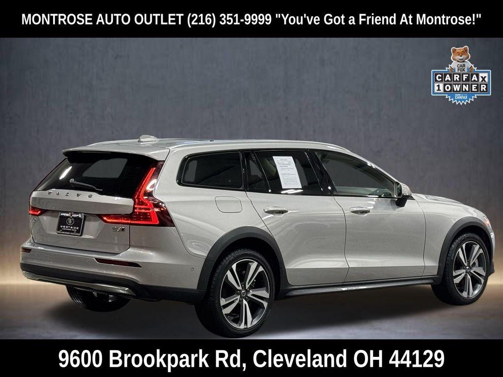 Volvo V60 Cross Country 2025