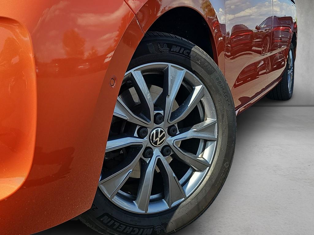 Volkswagen T7 MULTIVAN 2023