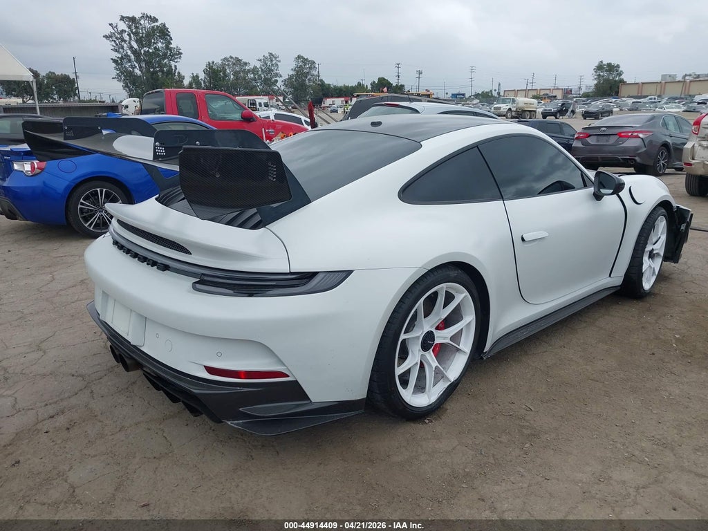 Porsche 911 2023