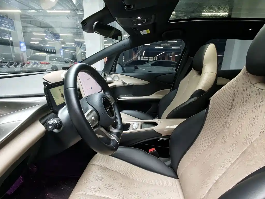 BYD Dolphin 2023