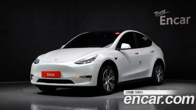 Tesla Model Y 2021