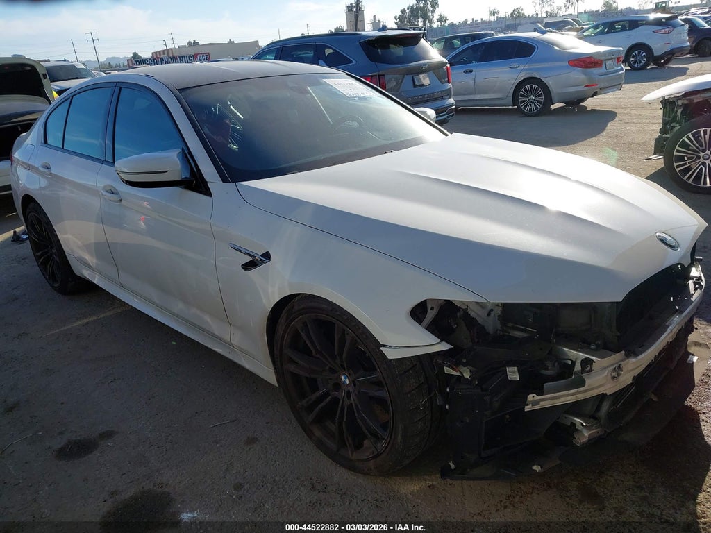 BMW M5 2021