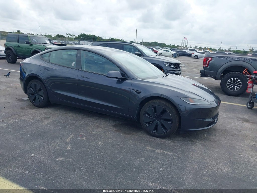 Tesla Model 3 2025