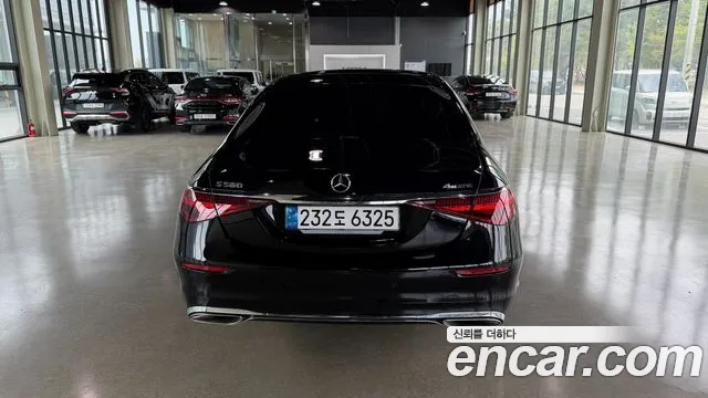 Mercedes-Benz S-Класс 2023