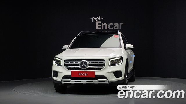 Mercedes-Benz GLB 2021
