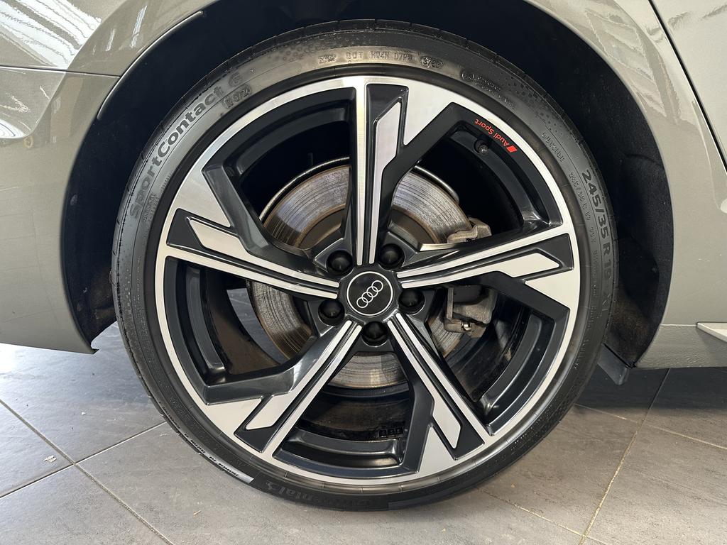 Audi A4 2023