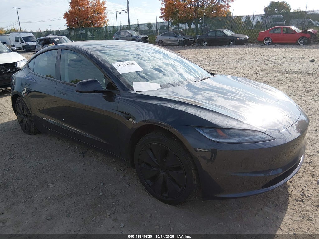 Tesla Model 3 2025