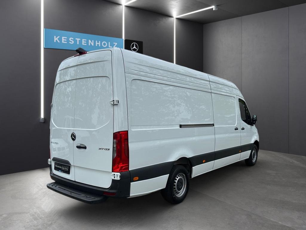 Mercedes-Benz SPRINTER 2025