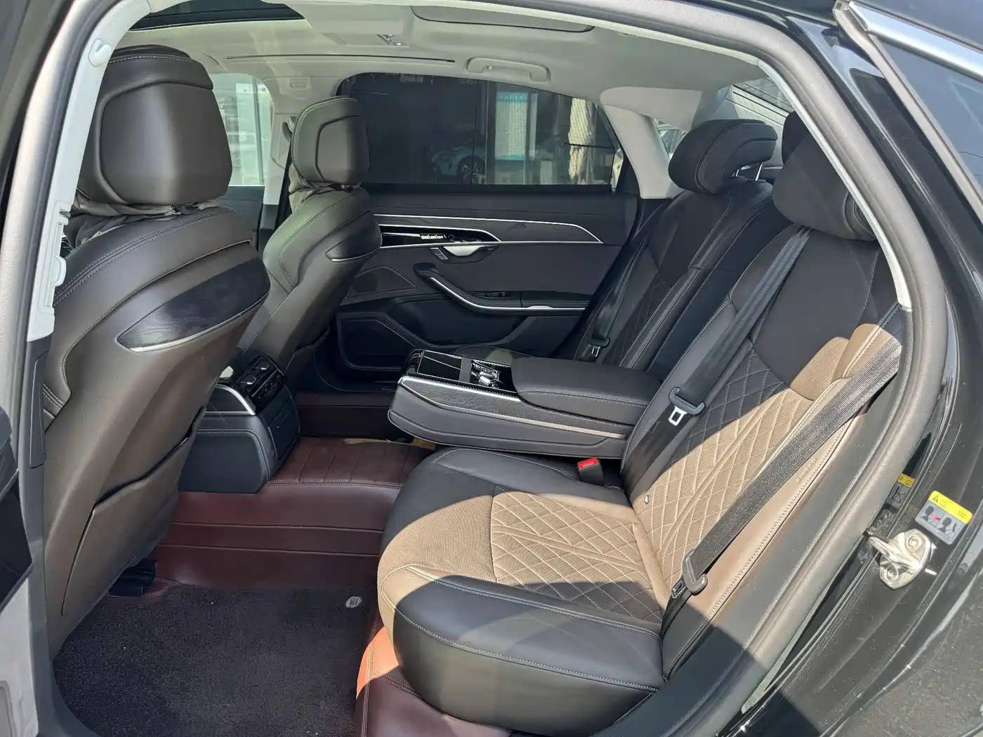 Audi A8 2025
