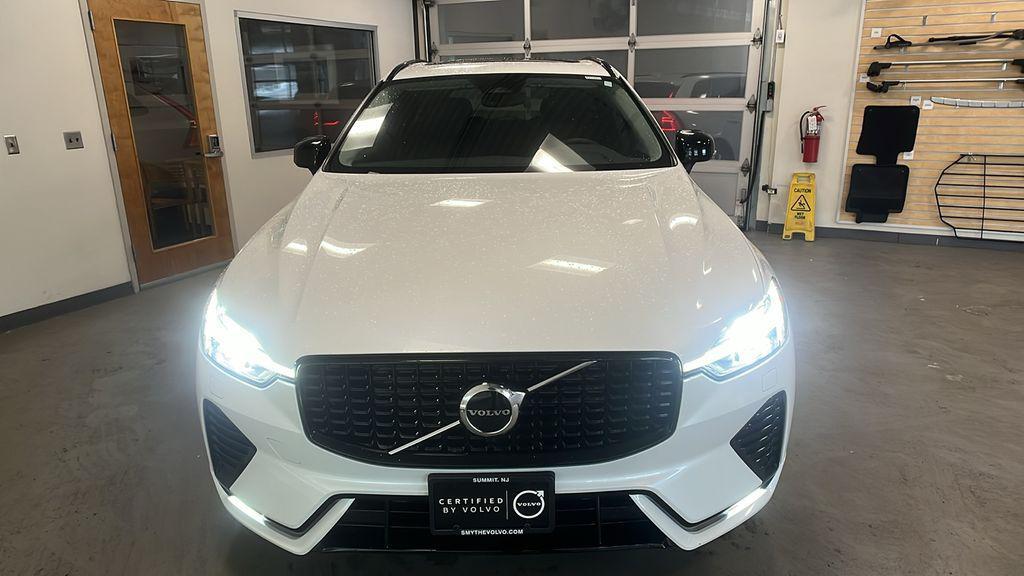 Volvo XC60 2025