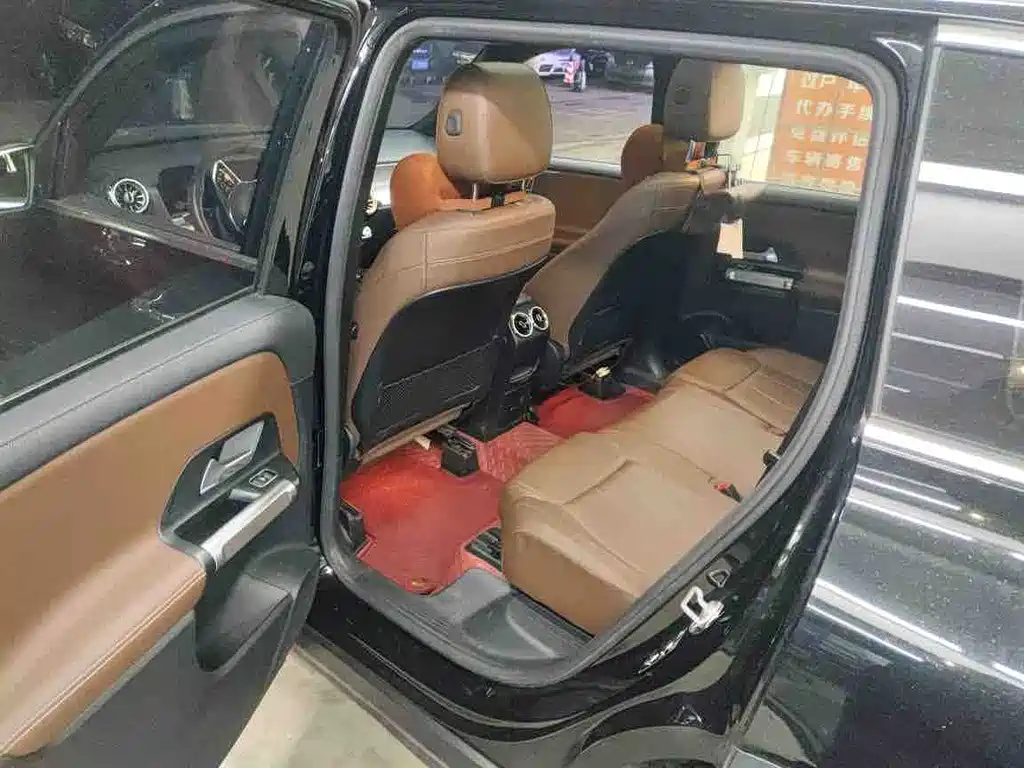 Mercedes-Benz GLB 2021