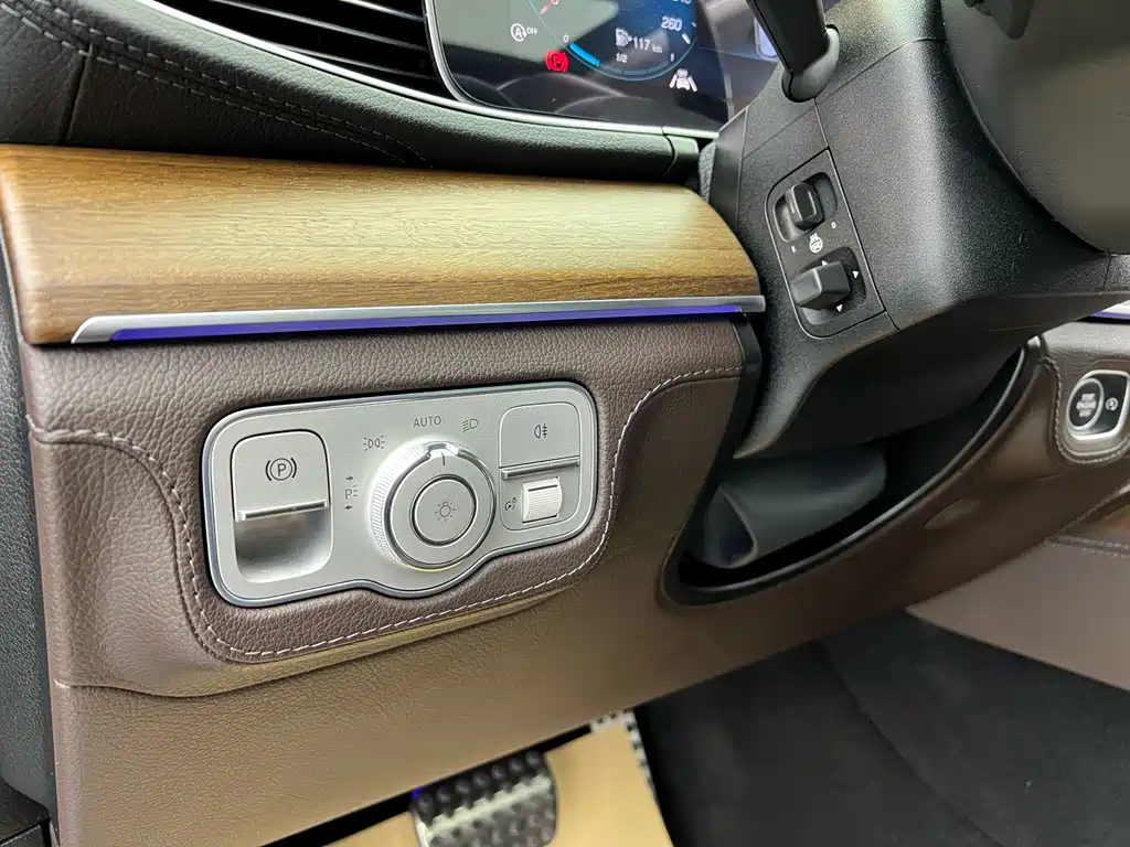 Mercedes-Benz GLS 2021