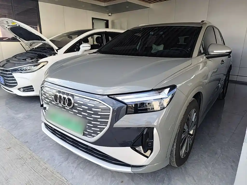 Audi Q4 e-tron 2024
