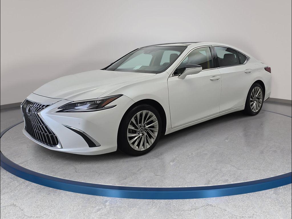 Lexus ES 2022