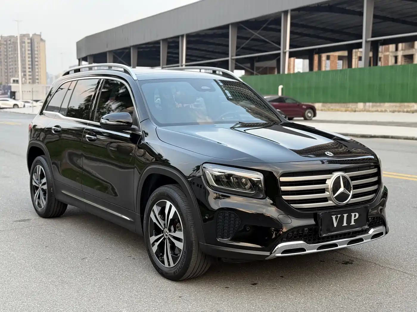 Mercedes-Benz GLB 2023