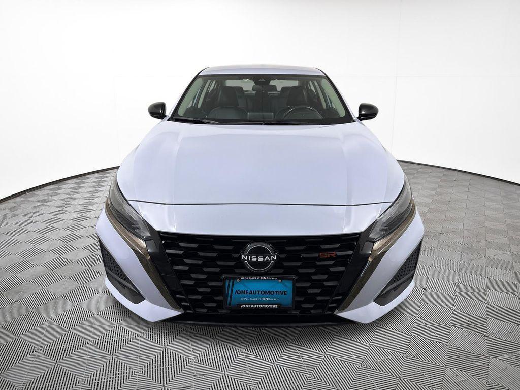 Nissan Altima 2024