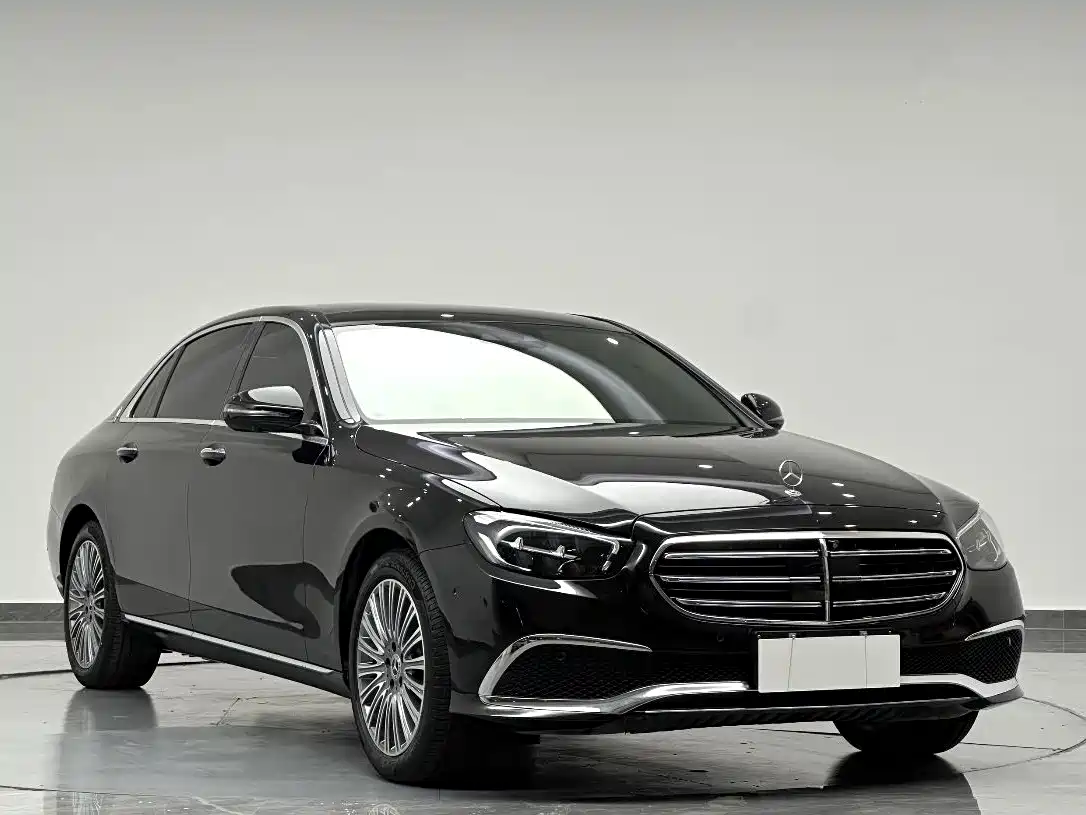 Mercedes-Benz E-Класс 2023
