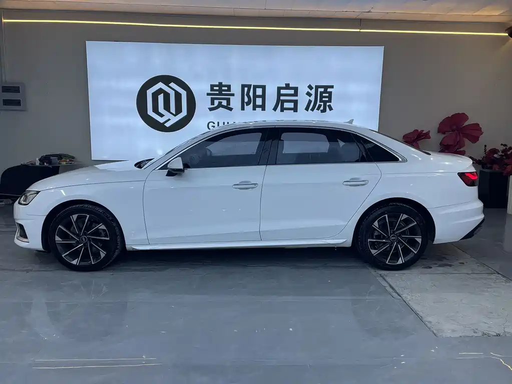 Audi A4 2022